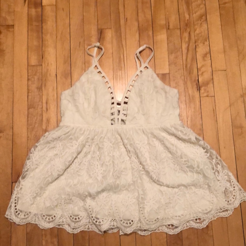 Cream lace/embroidered tank top